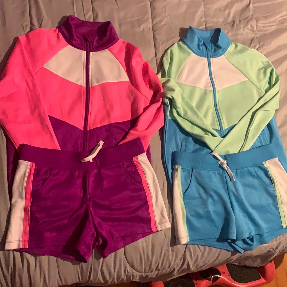 2 jackets that comes with shorts